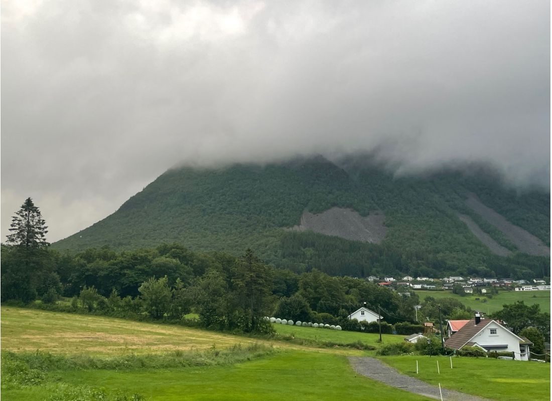 Bjølstad camp & hytter — Campingplads in Malmefjorden