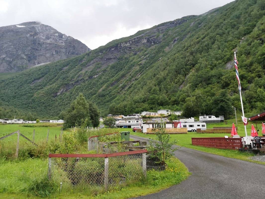 Tafjord Camping — Campingplads in Tafjord