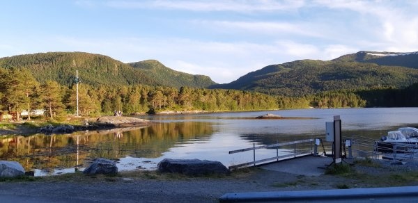 Valsøytunet Camping — Campingplads in Valsøyfjord
