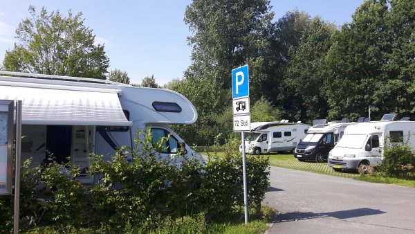 Stellplatz am Aquahaus — Camperplaats in Ahaus