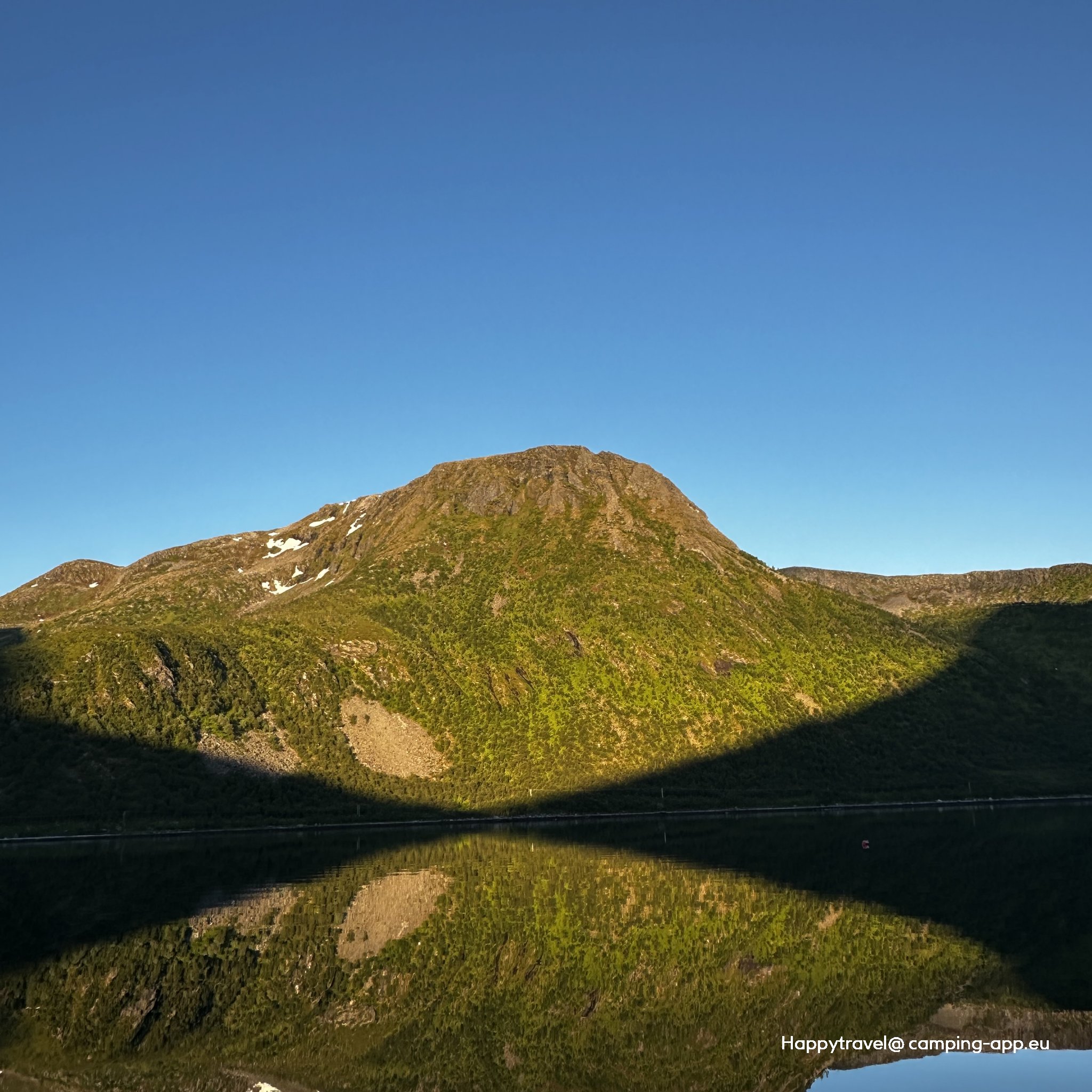 Senja Fjordcamp / Senja by Heart — Zdjęcie 5