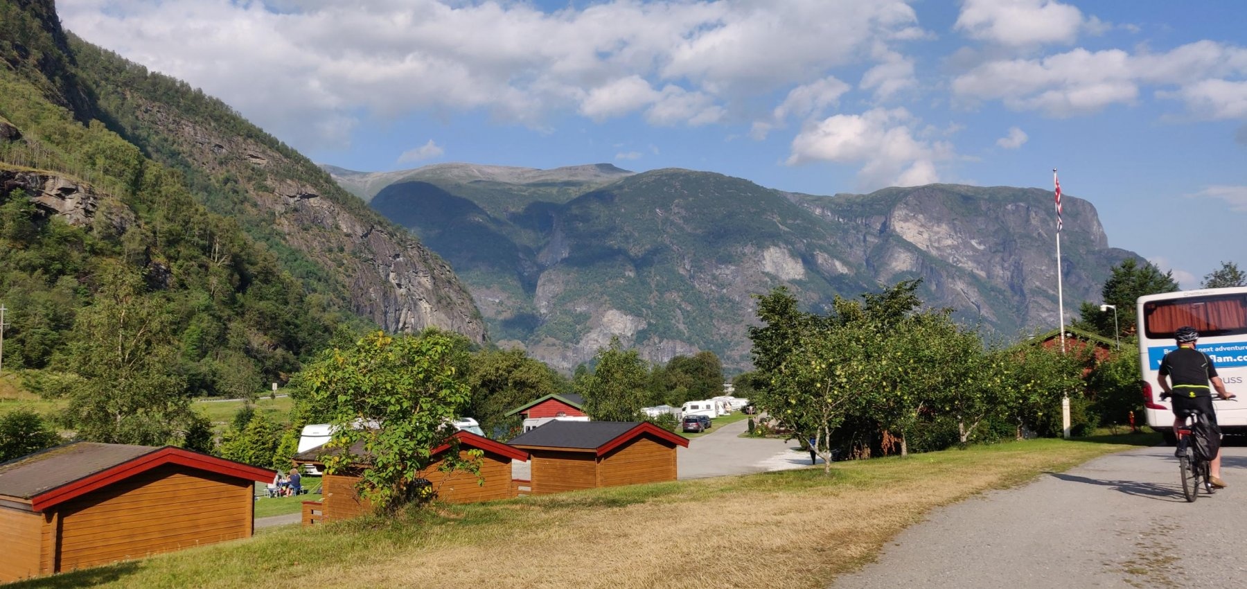 Lunde Camping — Campingplads in Aurland