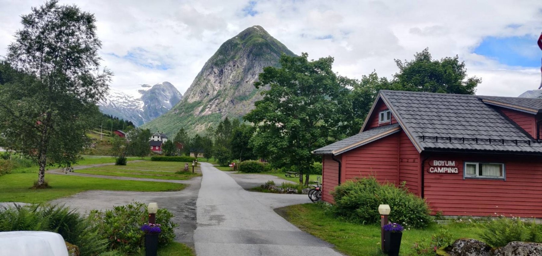 Bøyum Camping — Campingplads in Fjærland