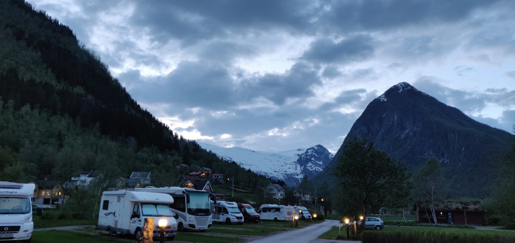 Bøyum Camping — Campingplass in Fjærland