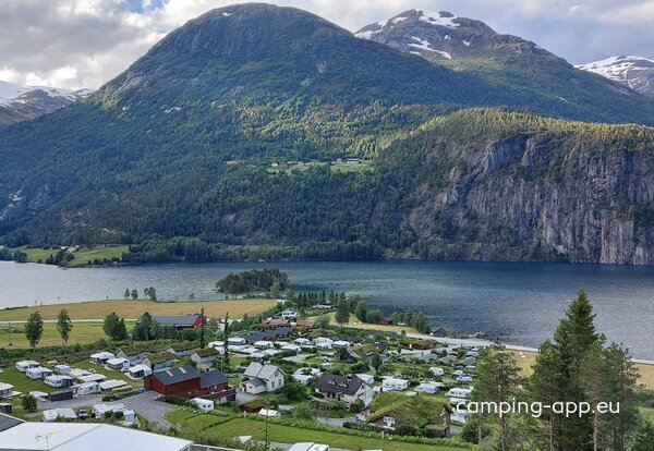 Strynsvatn Camping — Foto 3