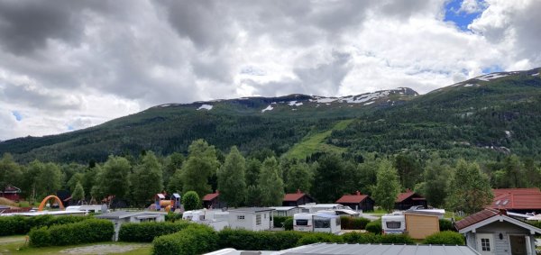 Jølstraholmen Camping — Photo 2