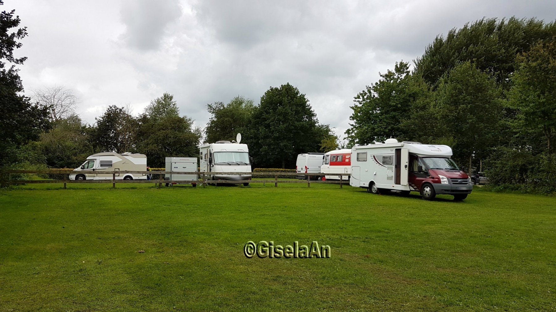 Stellplatz am Naturbad Ladelund — Campervan Site in Ladelund
