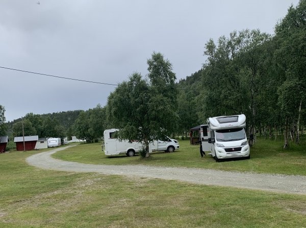 Brennfjell Camping — Campingplads in Skibotn