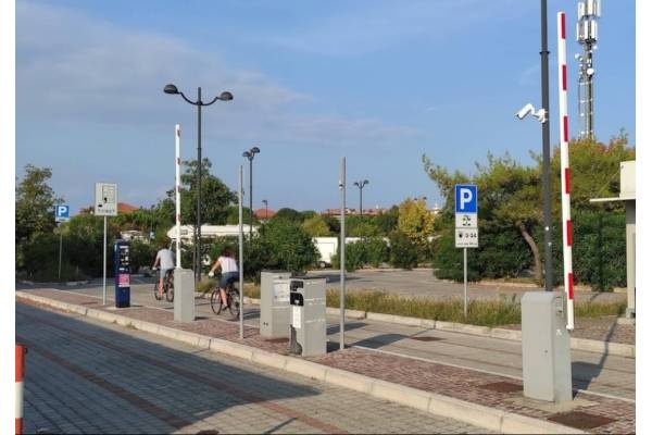 Area Sosta Camper — Sítio para autocaravanas in Grado