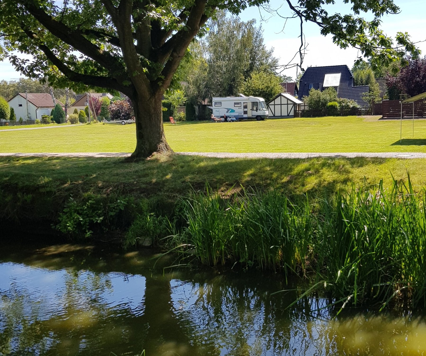 Campingplatz Tiemanns Hof — Campingplass in Lembruch