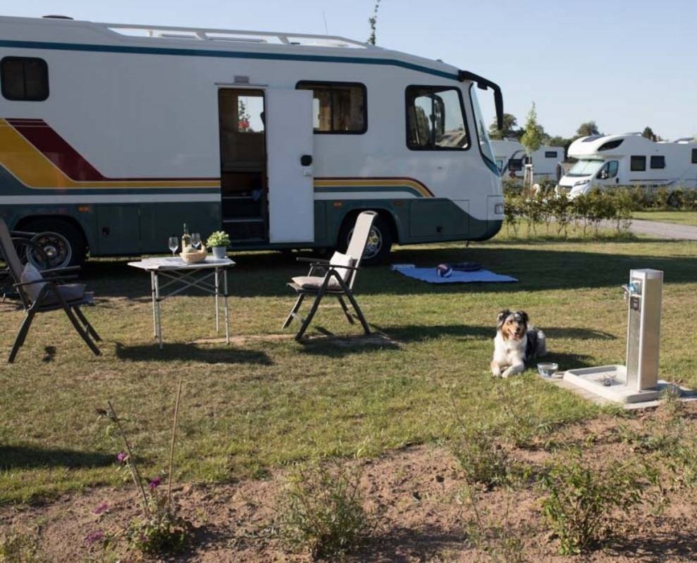 Campingplatz Tiemanns Hof — Camping Site in Lembruch