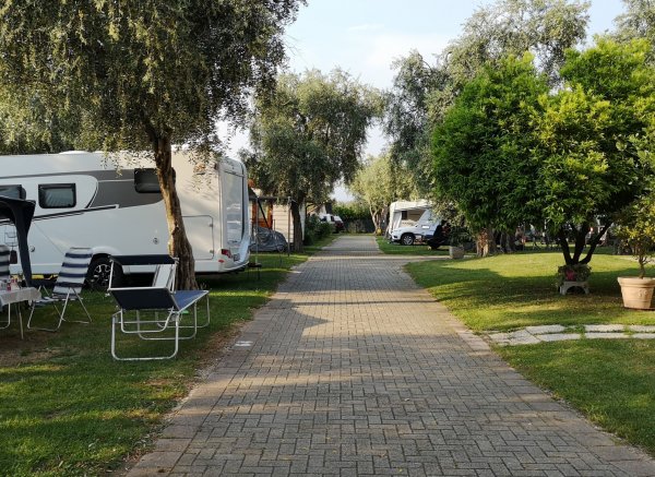 Camping Lombardi ** — Photo 3