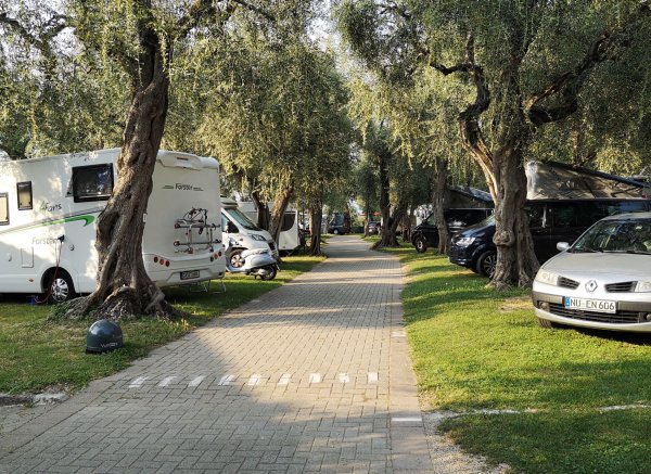 Camping Lombardi ** — Photo 2