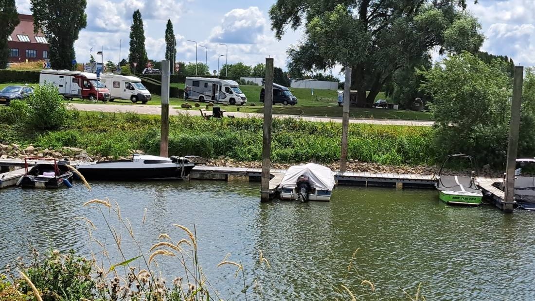 De Loswal Wijhe — Sp. parking dla kamperów in Wijhe