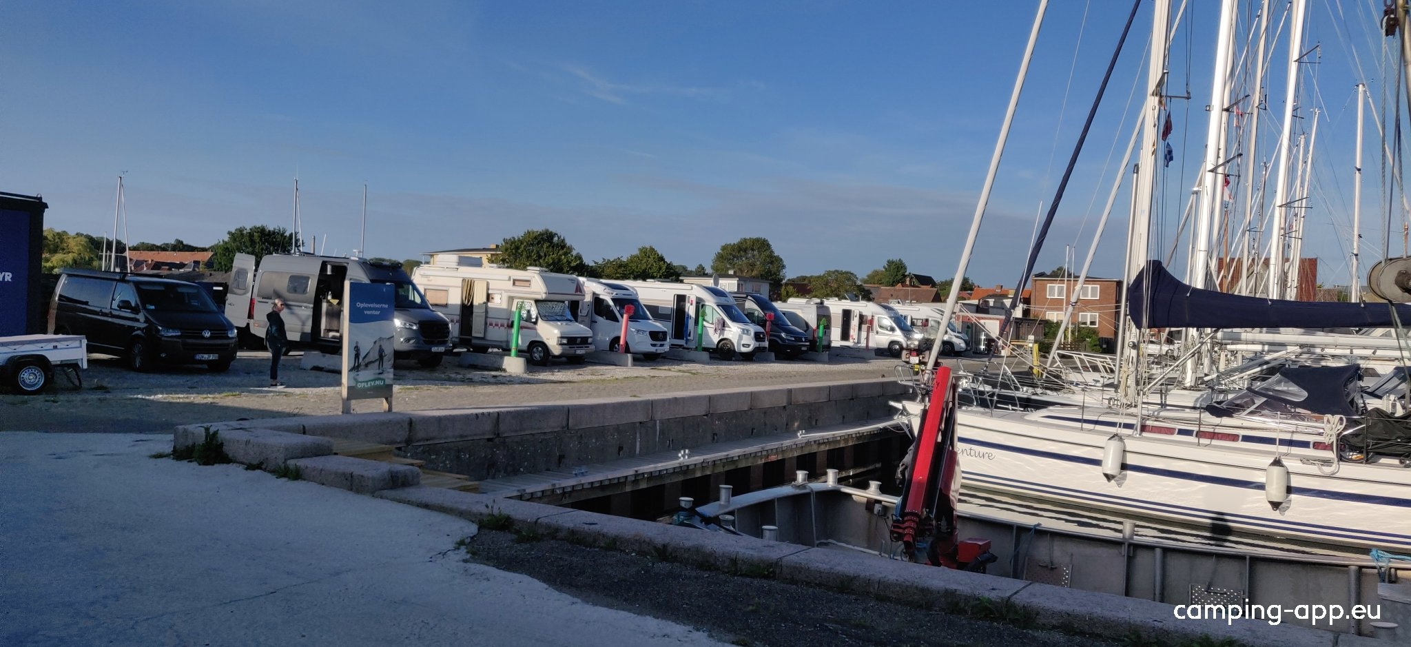 Hafen Stege — Area Autocaravanas in Stege