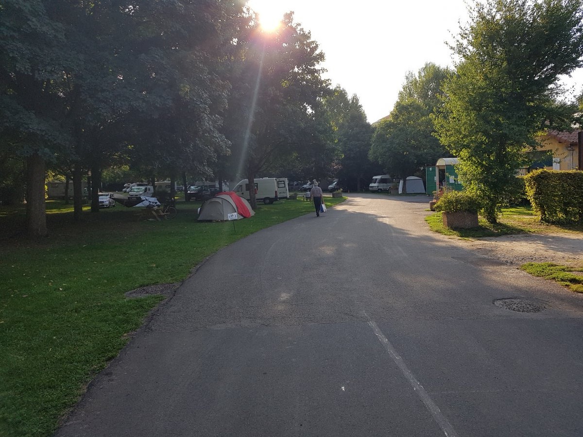 Camping Bouthezard — Campingplats in Le Puy-en-Velay