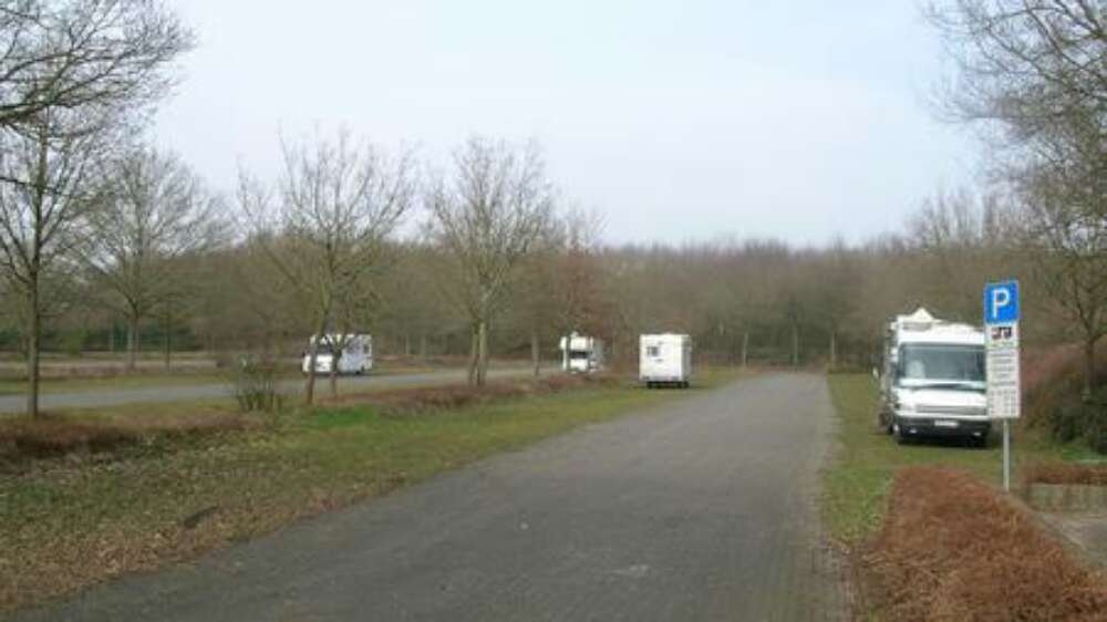 Stellplatz am Speichersee Geeste — Camperplaats in Geeste