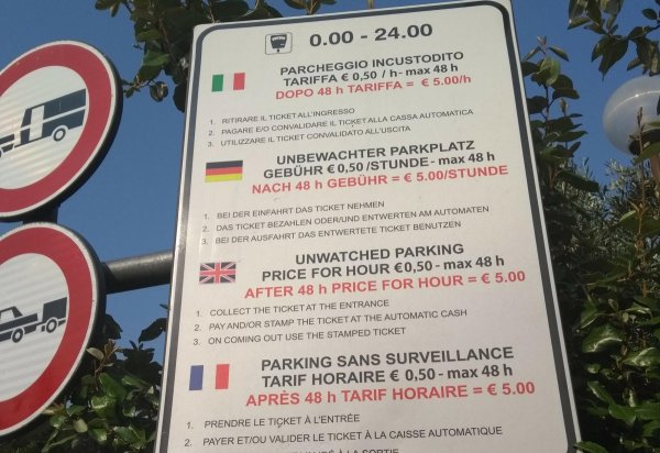 Area Camper Via Brione — Photo 2