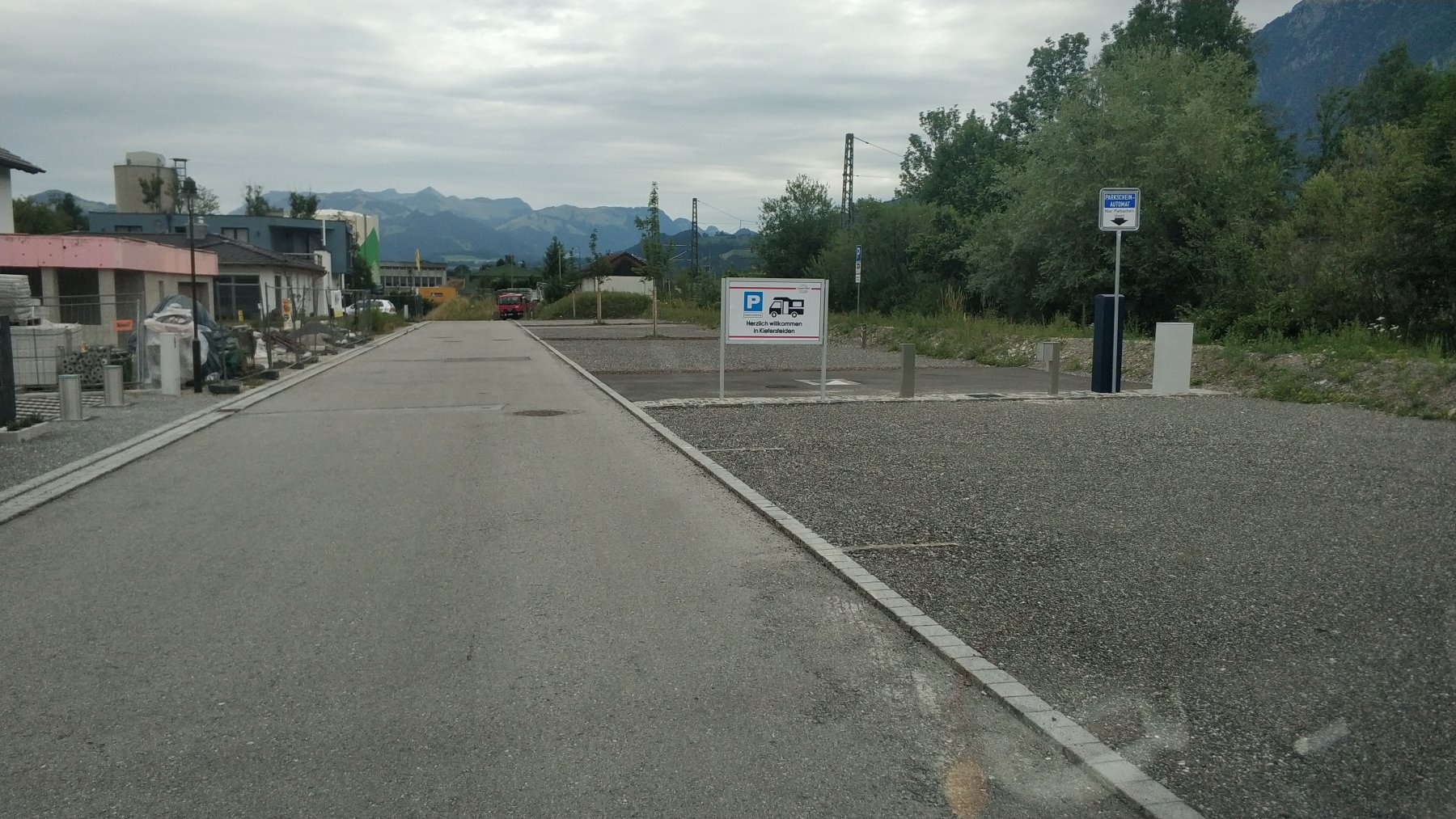 Stellplatz am Bahnhof — Sítio para autocaravanas in Kiefersfelden
