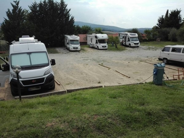 Agriturismo II Sambuco — Stellplatz in Uopini