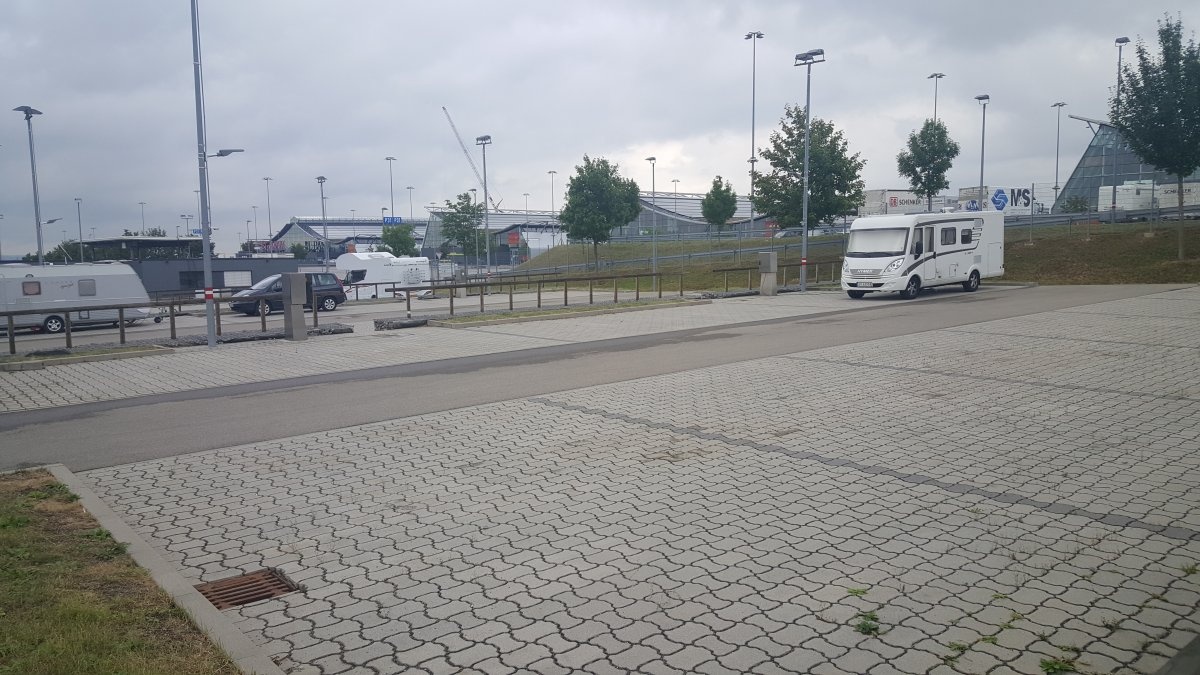 Stellplatz Messe Stuttgart — Area di sosta in Stuttgart
