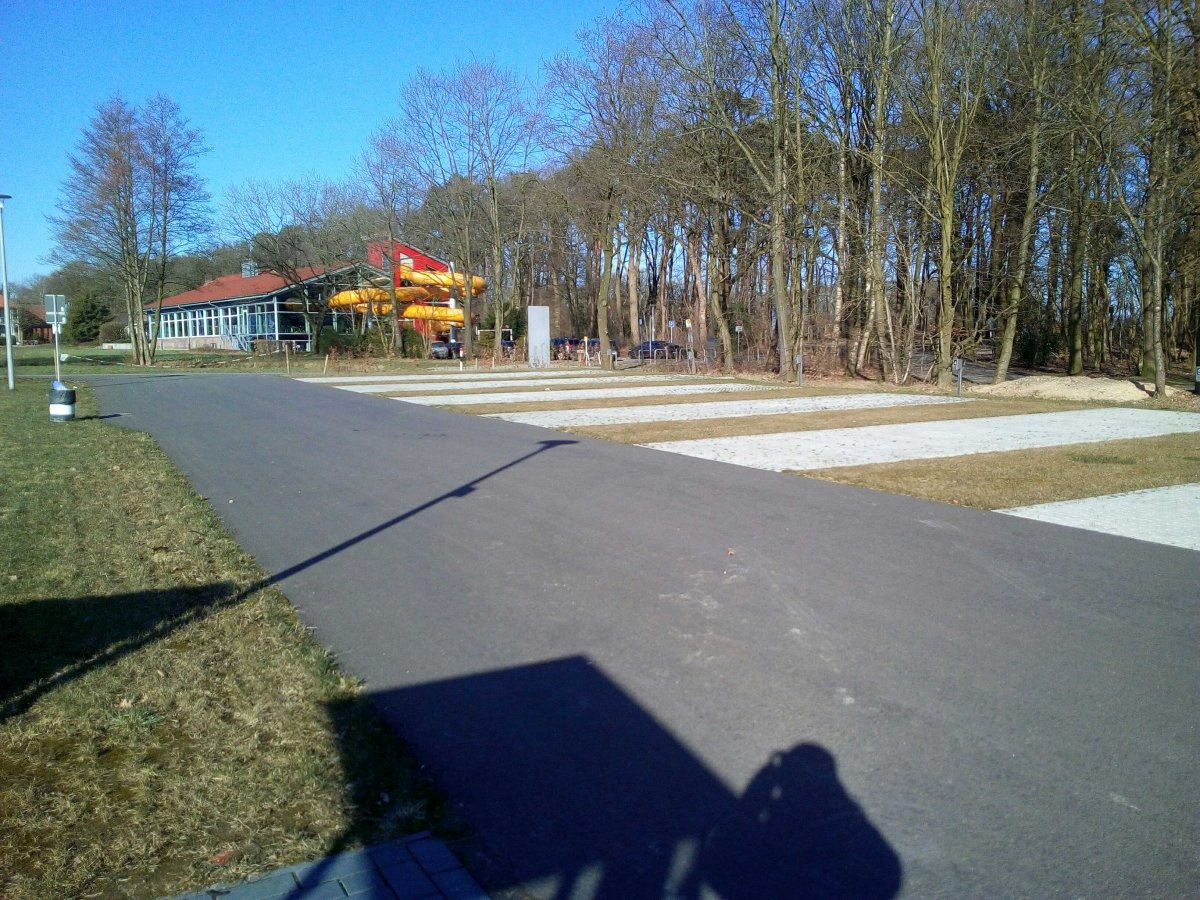 Stellplatz Am Waldbad Uelsen — Camperplaats in Uelsen