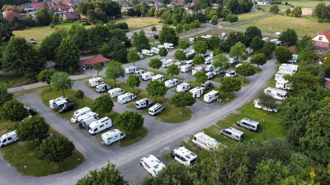 Stellplatz Bruchdamm Wunstorf Steinhude — Camperplads in Wunstorf-Steinhude