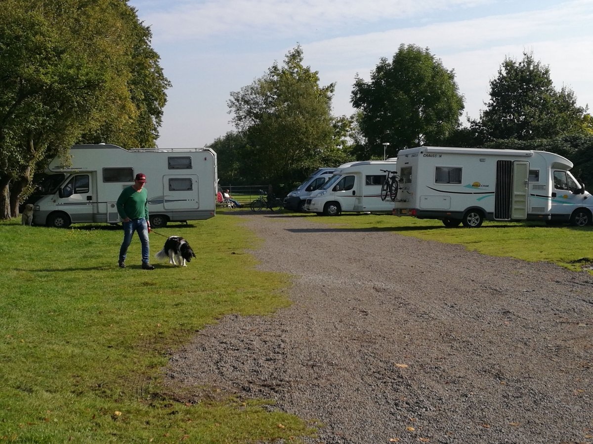 Stellplatz am Schloss Erbhof Thedinghausen — Stellplatz in Thedinghausen