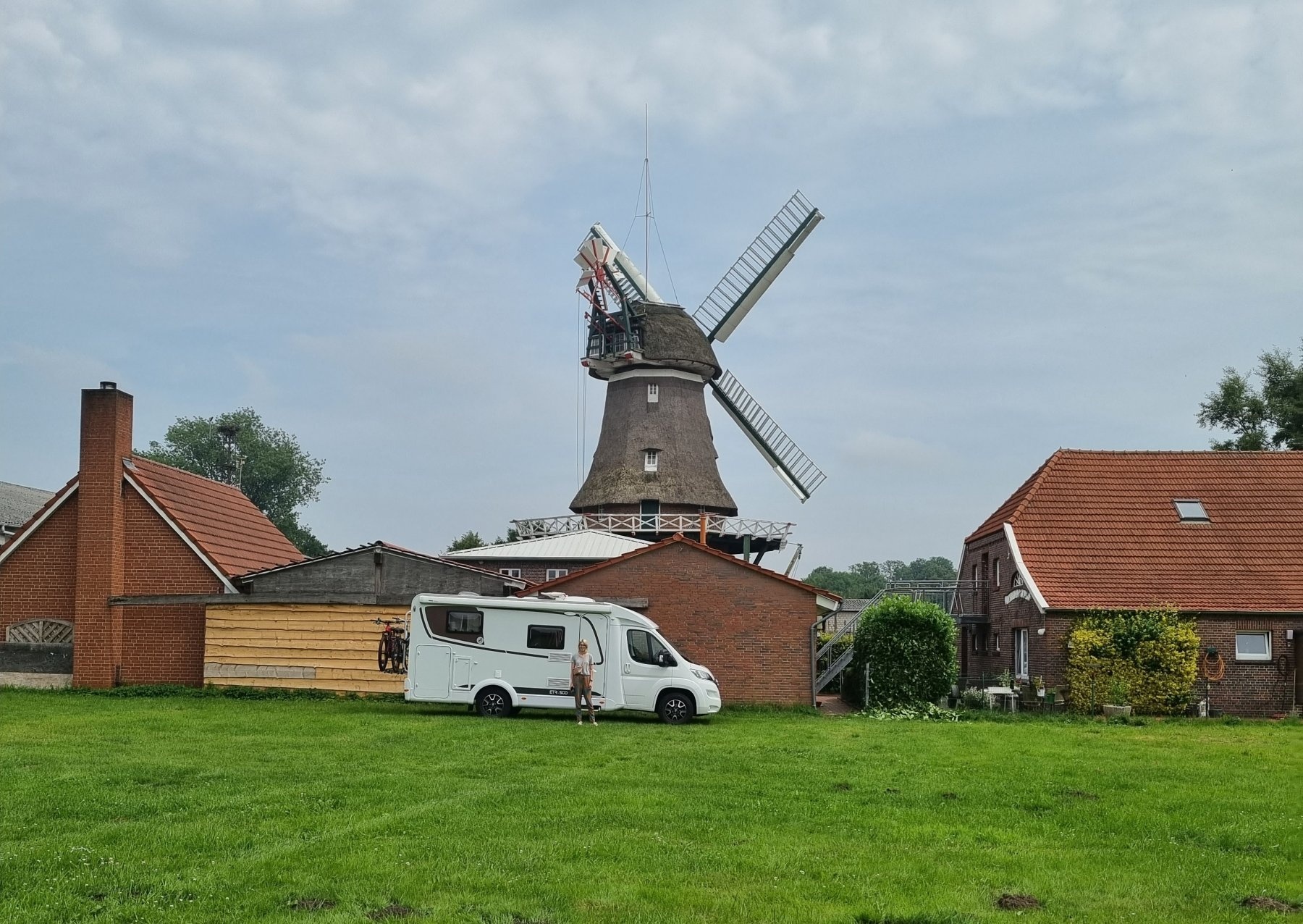 Stellplatz Windmühlenhof — Campervan Site in Leer