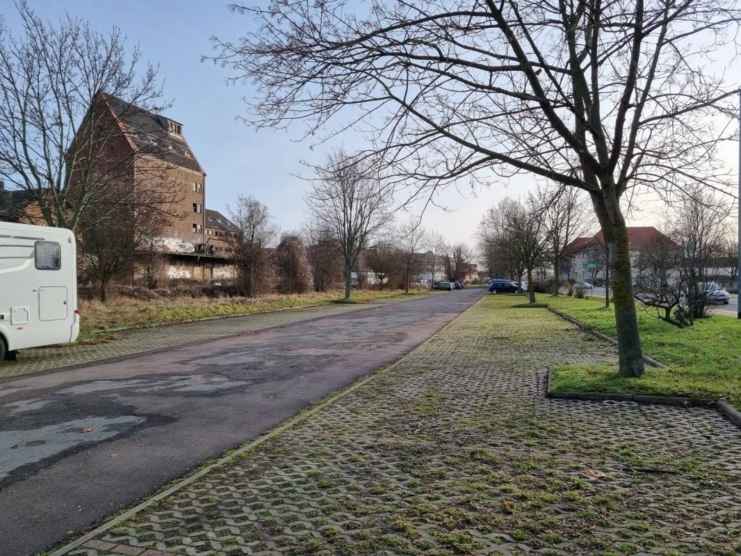 Stellplatz Ballhaus Aschersleben — Aire camping car in Aschersleben