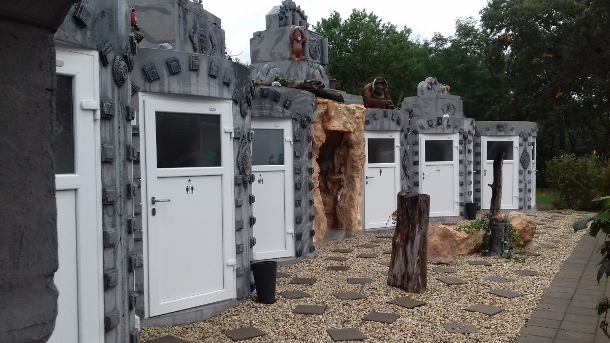 Stellplatz an der Marina Coswig — Sp. parking dla kamperów in Coswig (Anhalt)