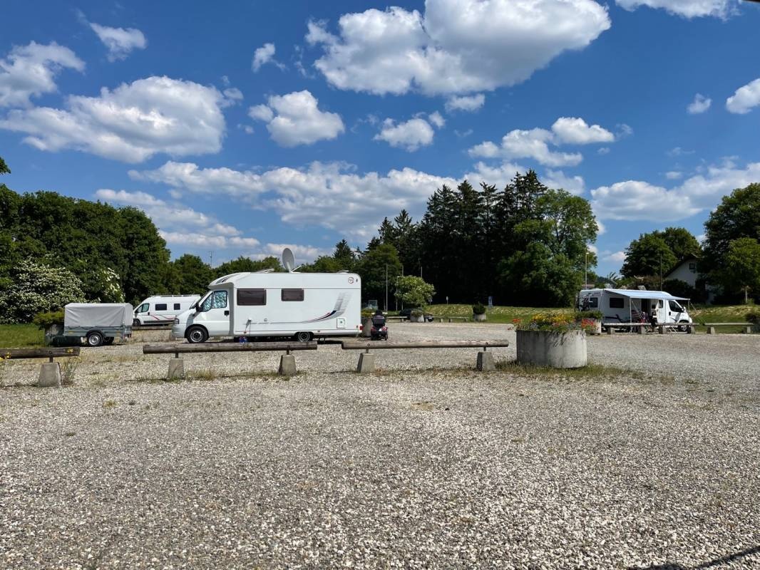 Stellplatz Münsingen — Aire camping car in Münsingen