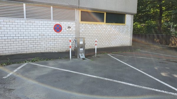 Stellplatz am Hallenbad Siegen — Camperplads in Siegen