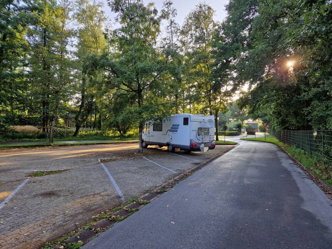 Übernachtungsparkplatz Steinfeld — Camperplaats in Steinfeld