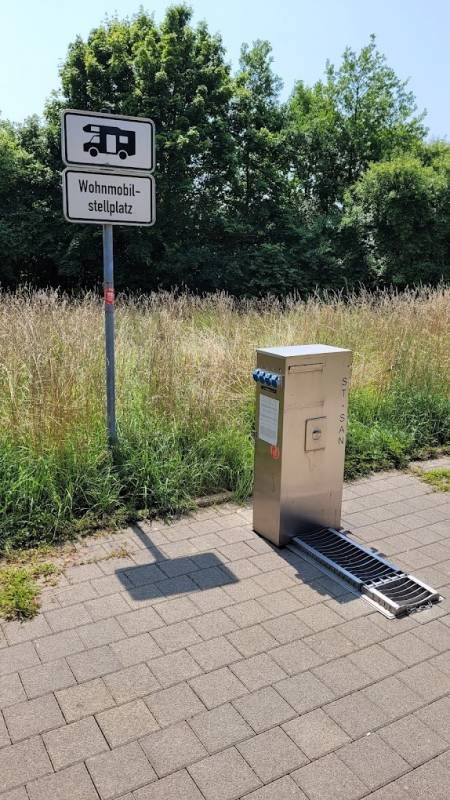 Stellplatz Im Bühl Neckarwestheim — Campervan Site in Neckarwestheim