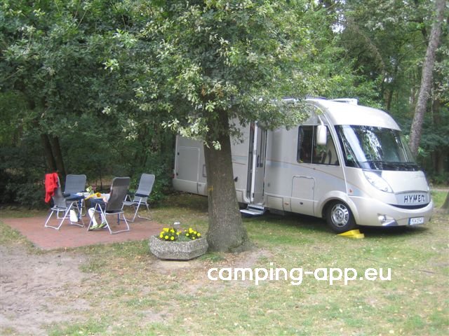 Stellplatz Der Eichenhof Hellwege — Ved restaurant in Hellwege