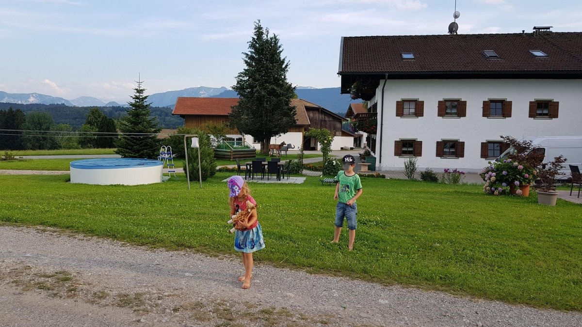 Stellpatz am Ederhof Traunstein — Bobilplass in Traunstein