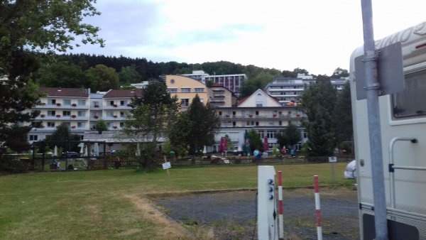 Stellplatz am Kurpark Bad Soden-Salmünster — Sítio para autocaravanas in Bad Soden-Salmünster-Bad Soden