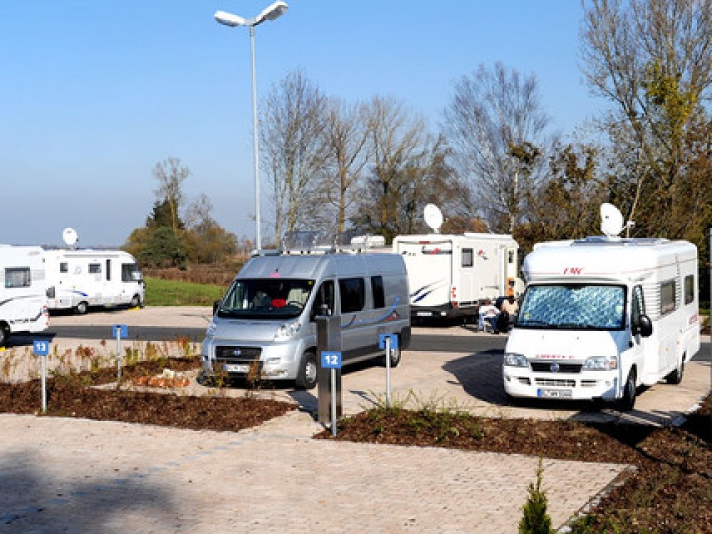 Stellplatz am Kurpark Bad Buchau — Camperplaats in Bad Buchau