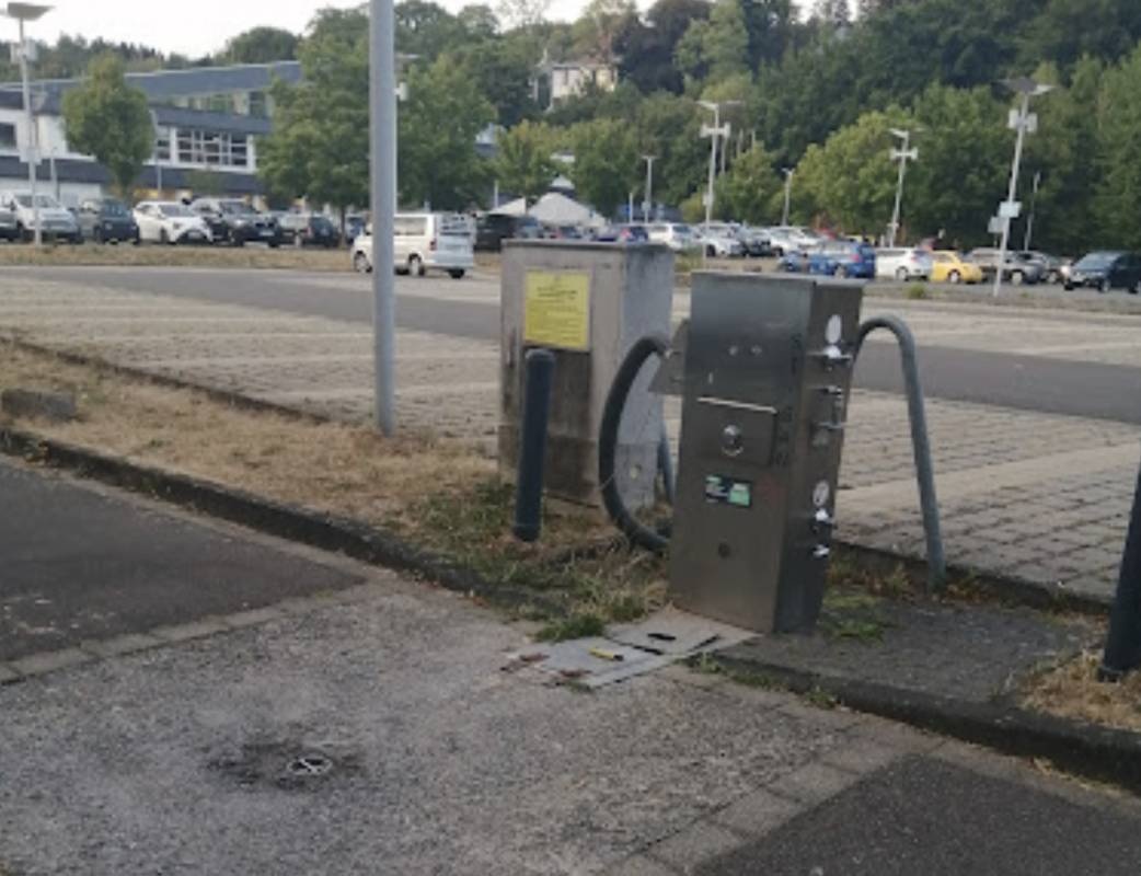 Stellplatz am Freizeitbad Olpe — 露营车营地 in Olpe