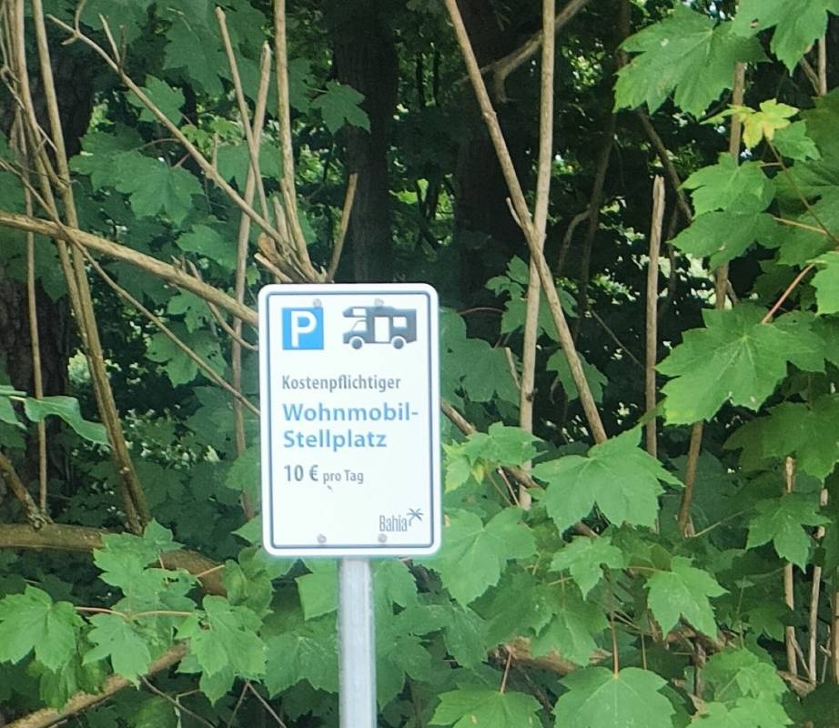 Stellplatz am Bahia-Bad Bocholt — Sítio para autocaravanas in Bocholt-Stenern