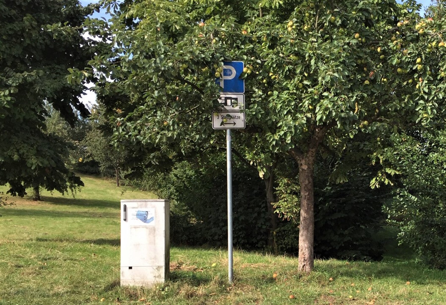 Parkplatz am Schul- und Sportzentrum Meyerfel — Camperplaats in Werther-Werther