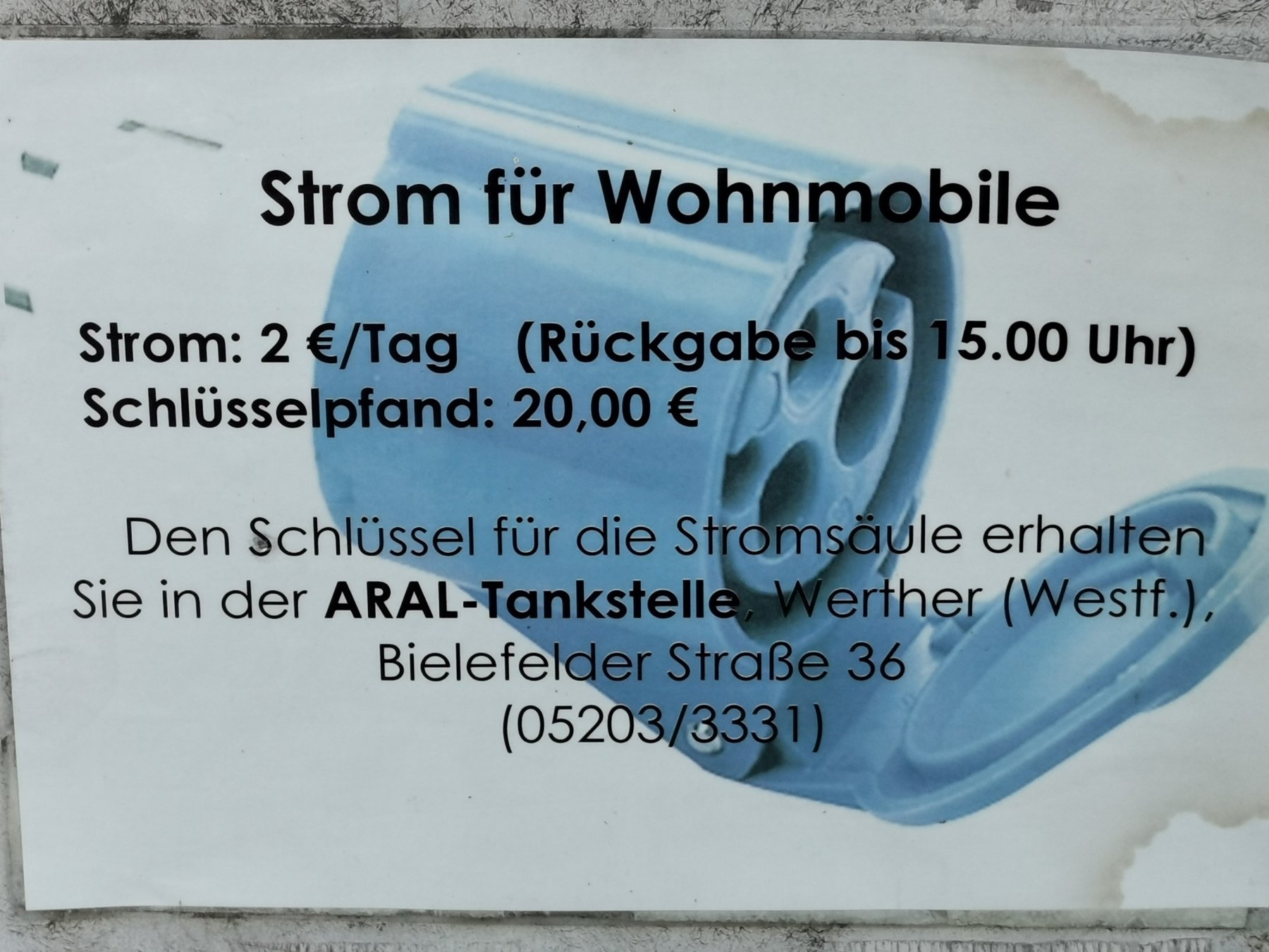 Parkplatz am Schul- und Sportzentrum Meyerfel — Karavan Sitesi in Werther-Werther