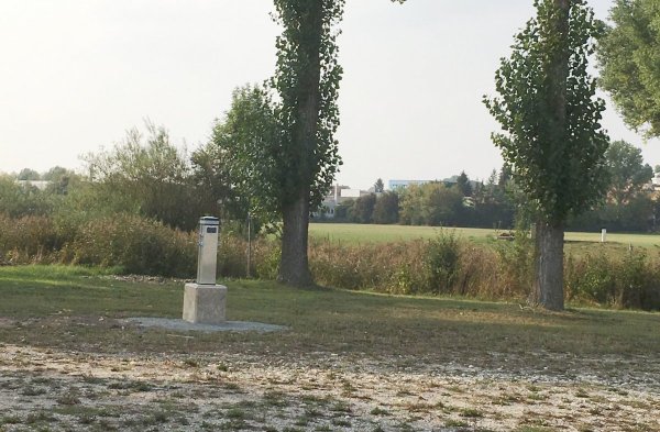 Übernachtungsparkplatz am Festplatz Herrieden — Foto 4