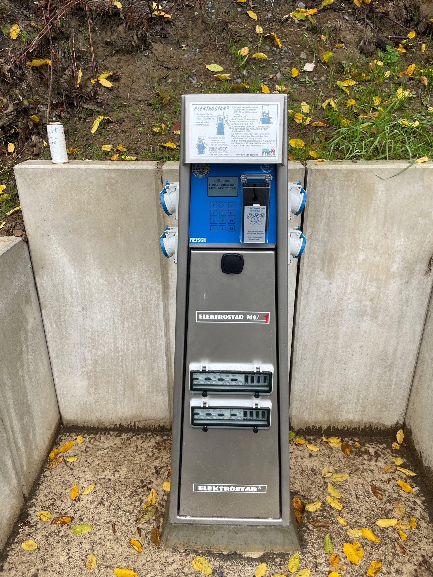 Wohnmobilstellplatz Eckenhagen — Aire camping car in Reichshof