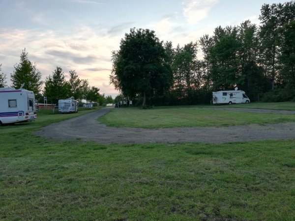 Stellplatz am Wassersportsee Zülpich — Photo 2