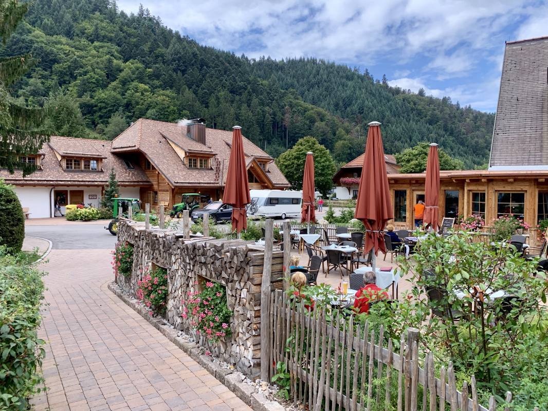 Stellplatz am Campingplatz Untermünstertal — QuickStop in Münstertal/Schwarzwald