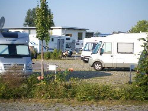 Stellplatz Bad Schönborn — Stellplatz in Bad Schönborn-Bad Mingolsheim