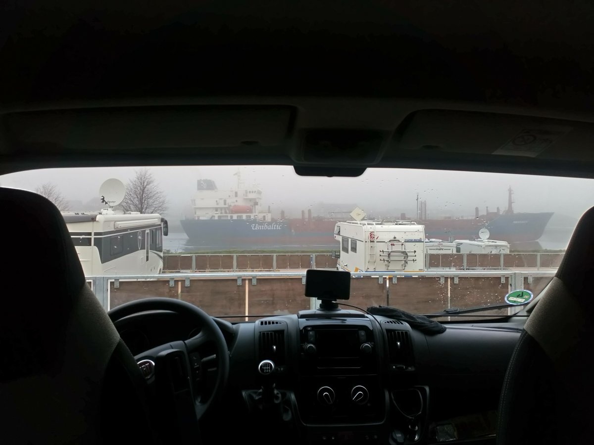 Wohnmobilhafen am Kanalcafe NOK — 露营车营地 in Osterrönfeld