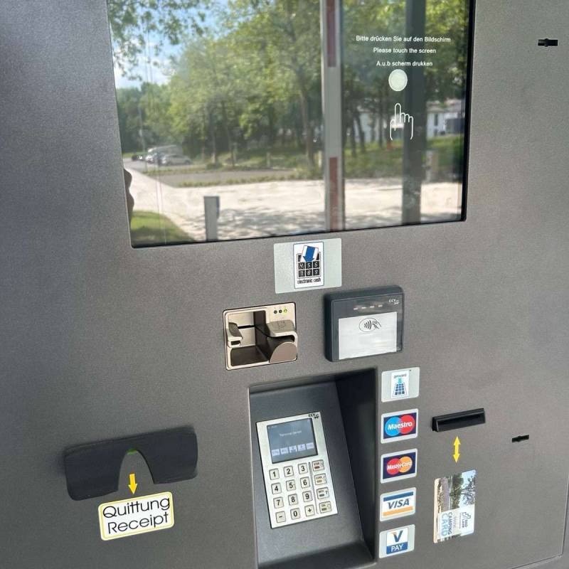 Wohnmobilstellplatz am SoleVital — Noční parkování in Bad Laer